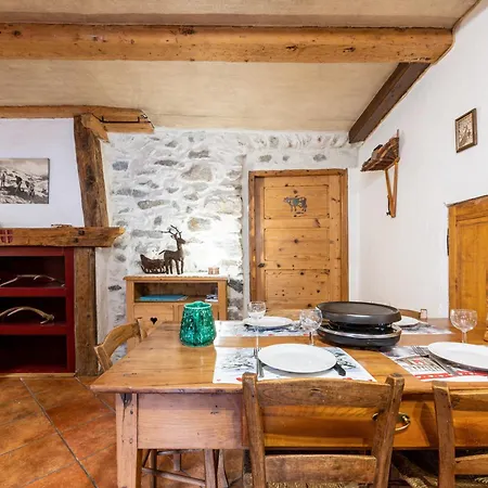 2 -4 Personnes * Beaufort (Savoie)
