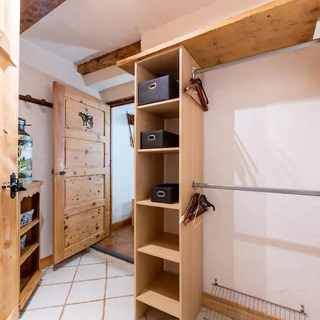 2 -4 Personnes Areches